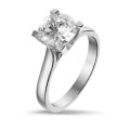2.00 carat solitaire ring in white gold with diamond of exceptional quality (D-IF-EX-None fluorescence-GIA certificate)