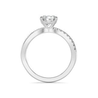 Tailor made jewellery - Bespoke solitaire ring with a twisted ring band
