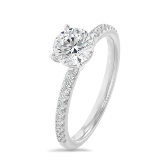 Rings - 1.50 carat solitaire ring in white gold with side diamonds