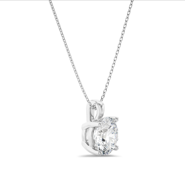 1.00 carat solitaire pendant in white gold with round diamond