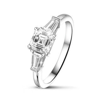Fancy shape jewellery - 1.50 carat trilogy ring in platinum with an asscher cut diamond and tapered baguettes