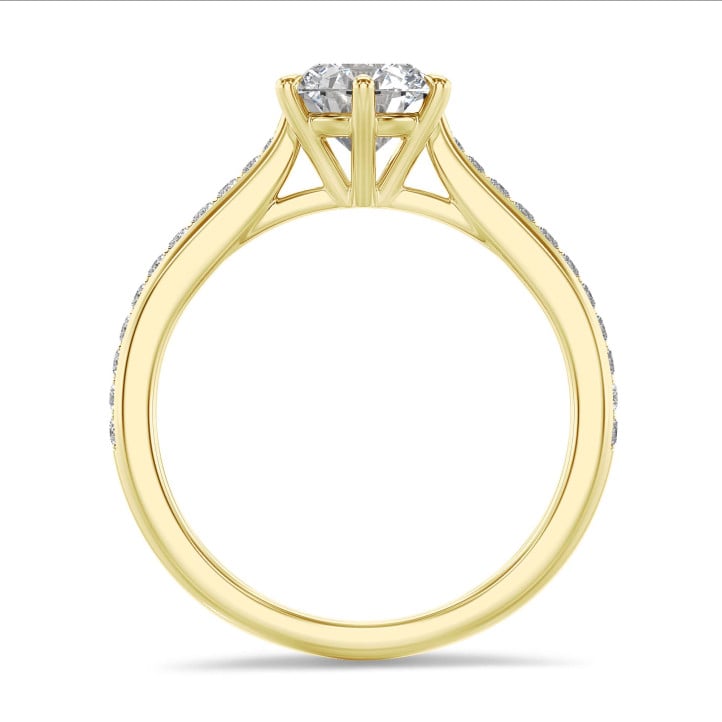 0.90 carat solitaire diamond ring in yellow gold with side diamonds