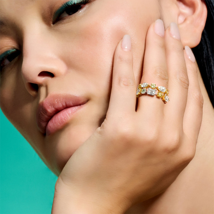 One of a kind - 3.85 carat cocktail ring in yellow and white gold