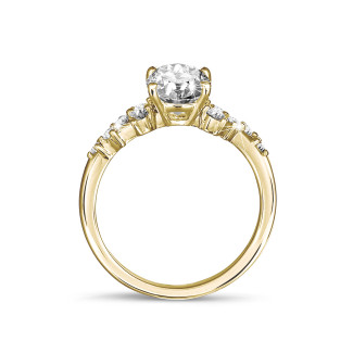 Rings - 1.50 carat solitaire cluster ring in yellow gold with oval diamond