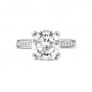 Rings - 3.00 carat solitaire diamond ring in white gold with side diamonds