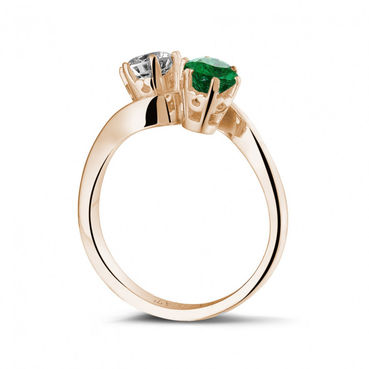 Toi et Moi ring in red gold with round diamond and emerald