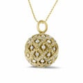 2.00 carat diamond pendant in yellow gold