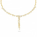 7.00 carat necklace in yellow gold with round and marquise diamonds