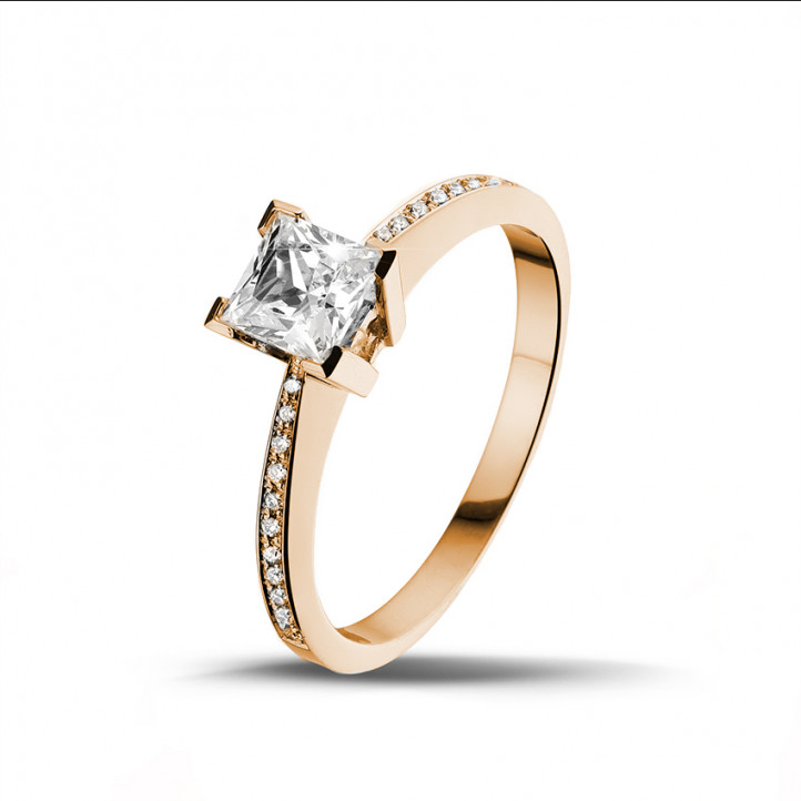 0.70 carat solitaire ring in red gold with princess diamond and side diamonds