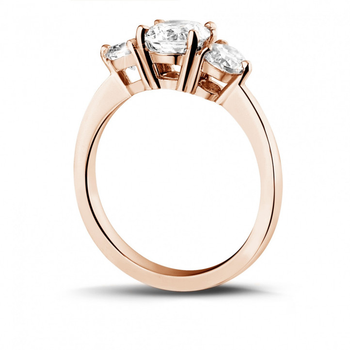 1.50 carat trilogy ring in red gold with round diamonds