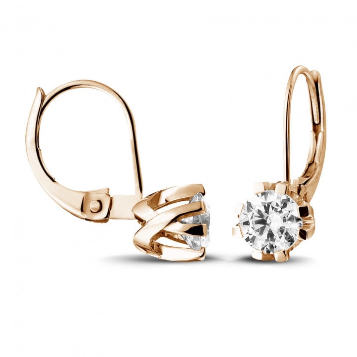 1.80 carat diamond design earrings in red gold with eight prongs