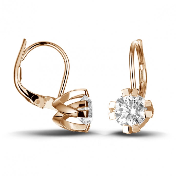 2.20 carat diamond design earrings in red gold with eight prongs
