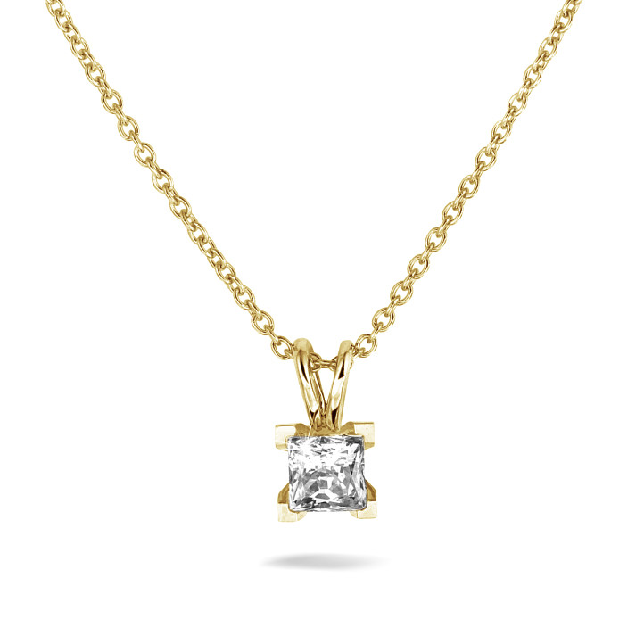1.00 carat solitaire pendant in yellow gold with princess diamond