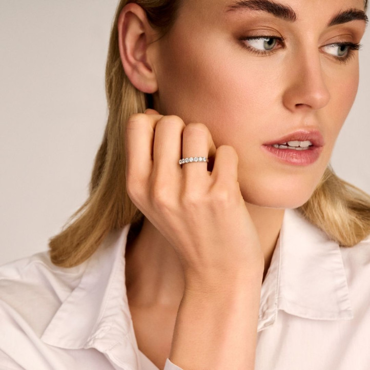 0.70 carat diamond eternity ring in yellow gold