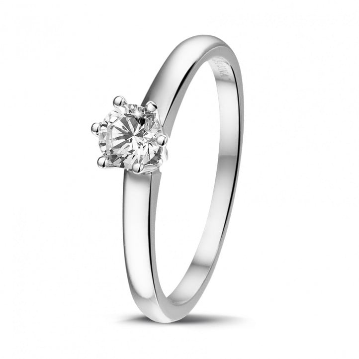 0.30 carat solitaire diamond ring in white gold with six prongs