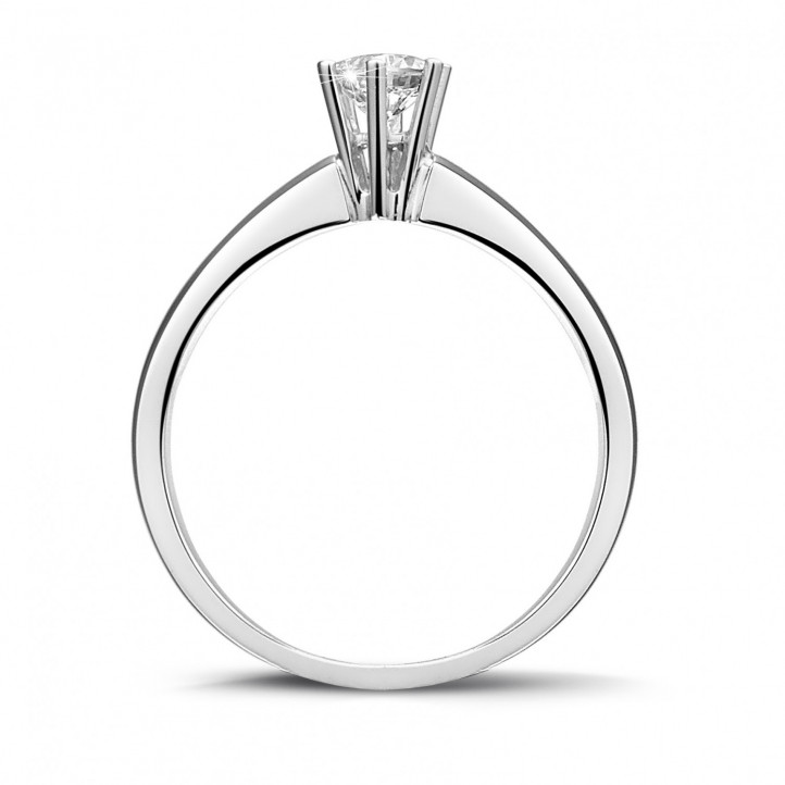 0.30 carat solitaire diamond ring in white gold with six prongs