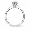 0.50 carat solitaire diamond ring in platinum with six prongs