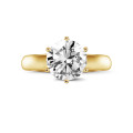 2.50 carat solitaire diamond ring in yellow gold with six prongs