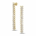 5.80 Ct earrings in yellow gold with fishtail design