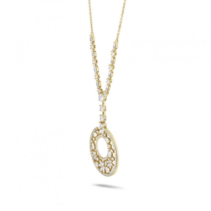 7.70 Ct necklace in yellow gold with round, marquise, pear and heart-shaped diamonds