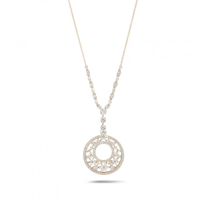 7.70 Ct necklace in red gold with round, marquise, pear and heart-shaped diamonds