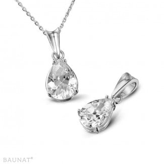 Necklaces - 1.00 carat white golden solitaire pendant with pear shaped diamond of exceptional quality (D-IF-EX-None fluorescence-GIA certificate)