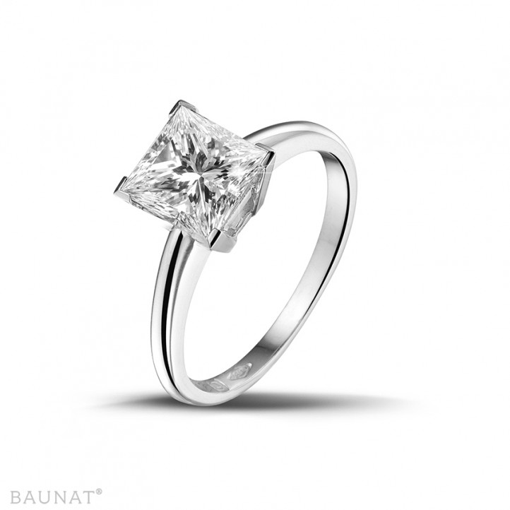 2.00 carat solitaire ring in white gold with princess diamond of exceptional quality (D-IF-EX)