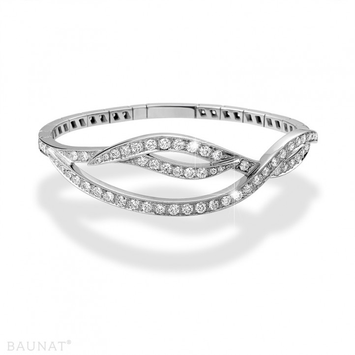 3.86 carat diamond design bracelet in white gold
