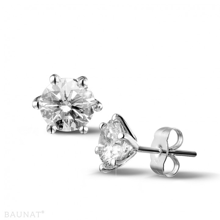 2.50 carat classic diamond earrings in white gold with six prongs