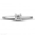 0.30 carat solitaire ring in white gold with princess diamond