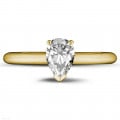 1.00 carat solitaire ring in yellow gold with pear shaped diamond