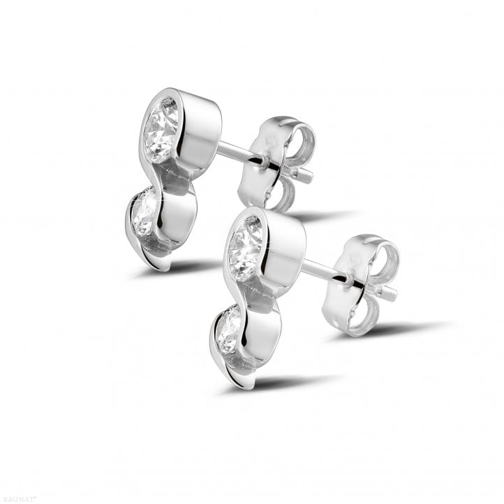 1.00 carat diamond earrings in platinum