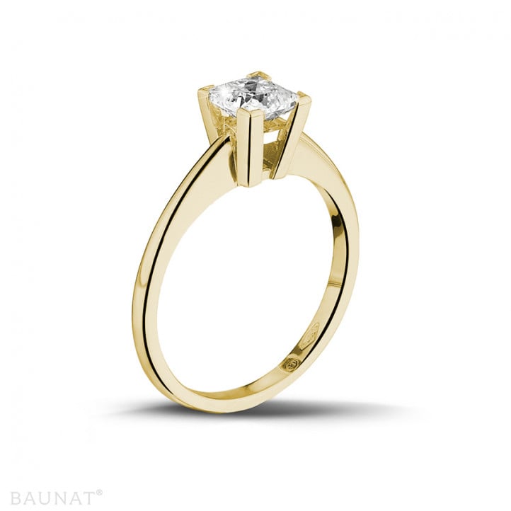 0.70 carat solitaire ring in yellow gold with princess diamond