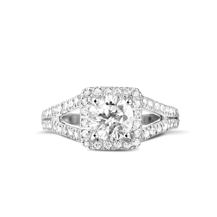 1.00 quilates anillo de oro blanco de diamantes con diamantes en los lados