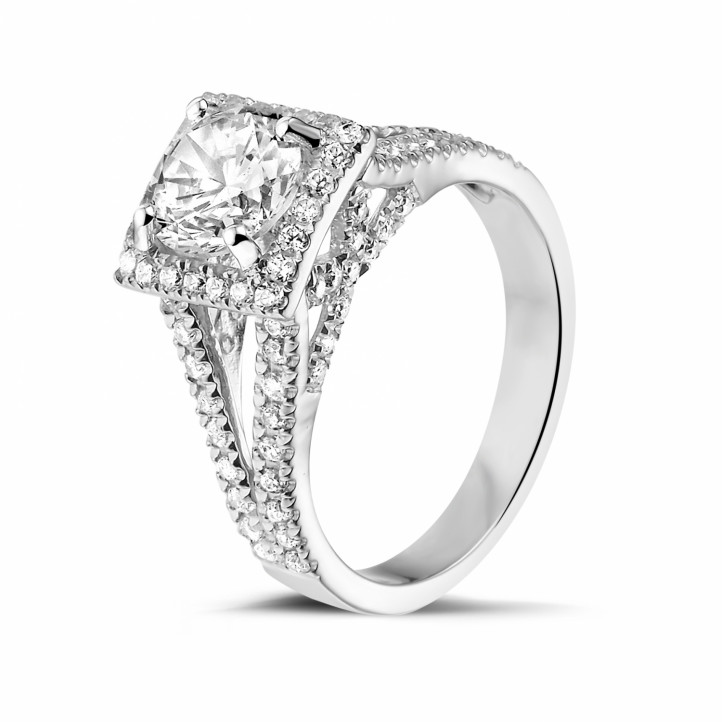 1.20 quilates anillo de platino de diamantes con diamantes en los lados