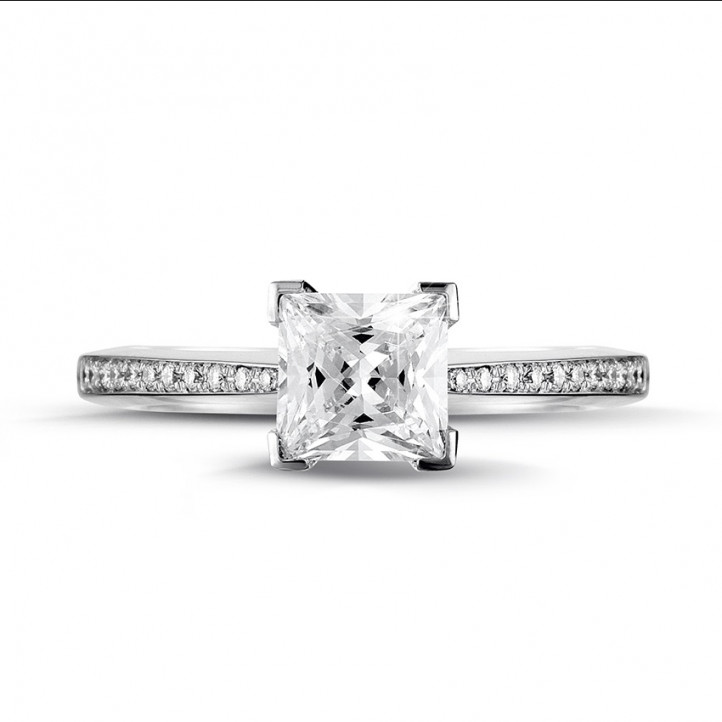 1.50 quilates anillo solitario en oro blanco con diamante talla princesa y diamantes laterales