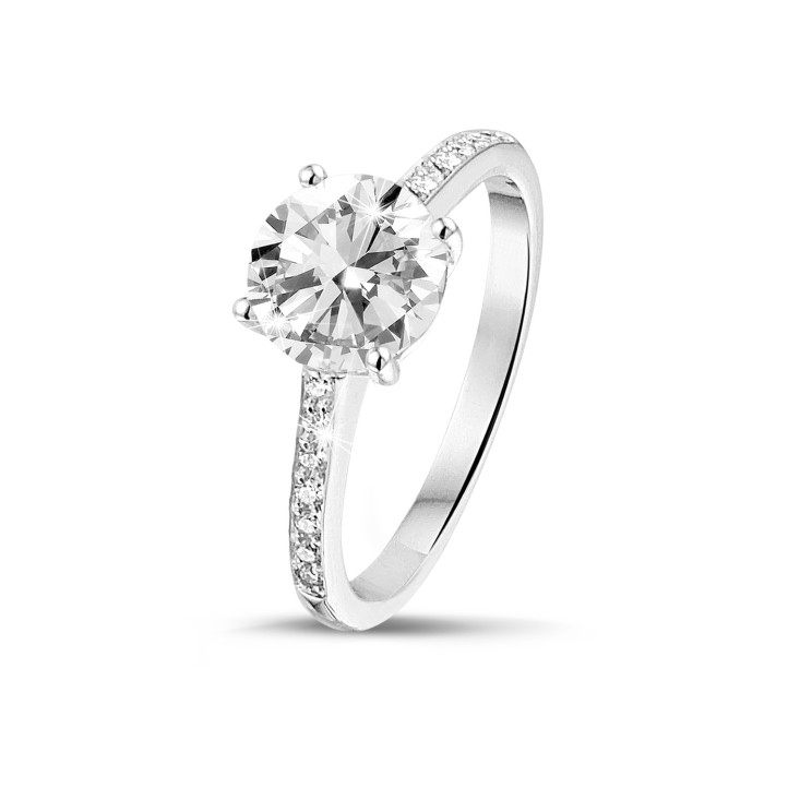 1.25 quilates anillo solitario en platino con 4 uñas y diamantes en los lados