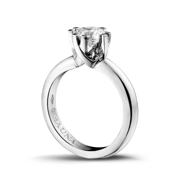 1.25 quilates anillo solitario diamante diseño en oro blanco con ocho garras