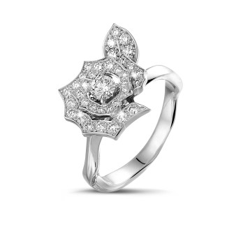 Compromiso - 0.45 quilates anillo diamante flor diseño en oro blanco