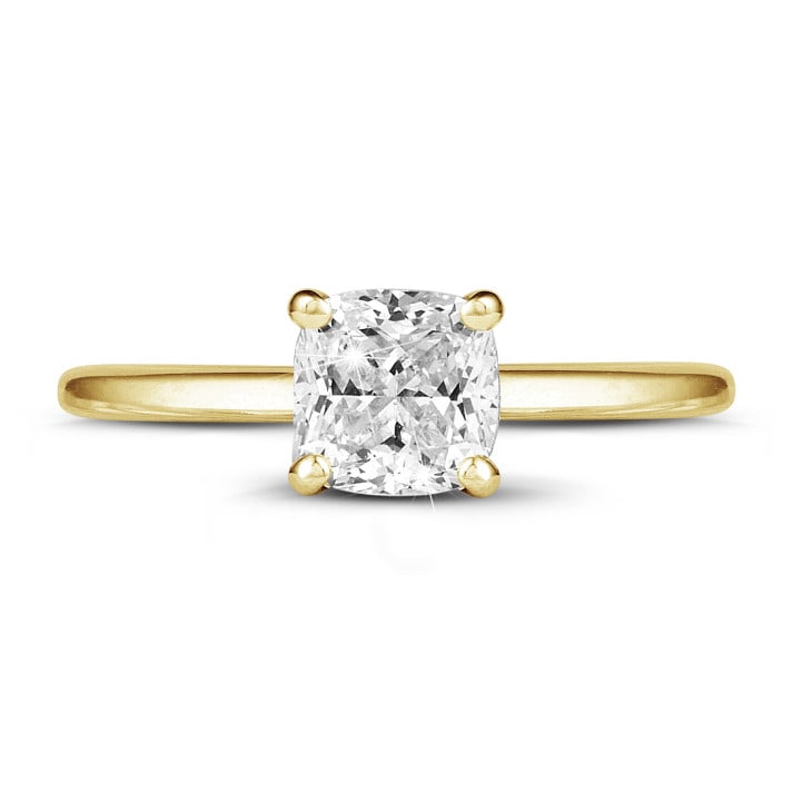 0.70 quilates anillo solitario diamante cojín en oro amarillo