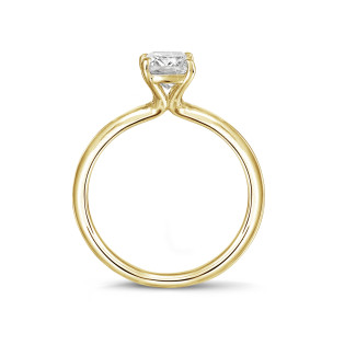 Anillos - 1.50 quilates anillo solitario con diamante talla esmeralda en oro amarillo