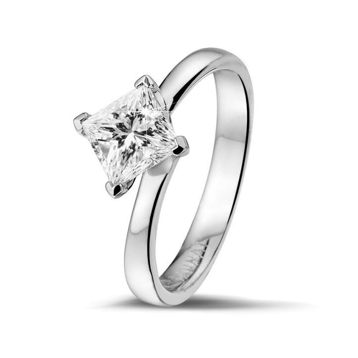 1.50 quilates anillo solitario en oro blanco con diamante talla princesa