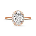1.50 quilates anillo aureola en oro rojo con diamante ovalado