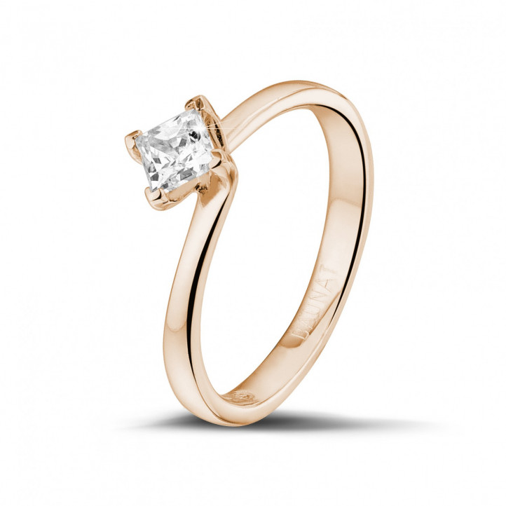 0.50 quilates anillo solitario en oro rojo con diamante talla princesa