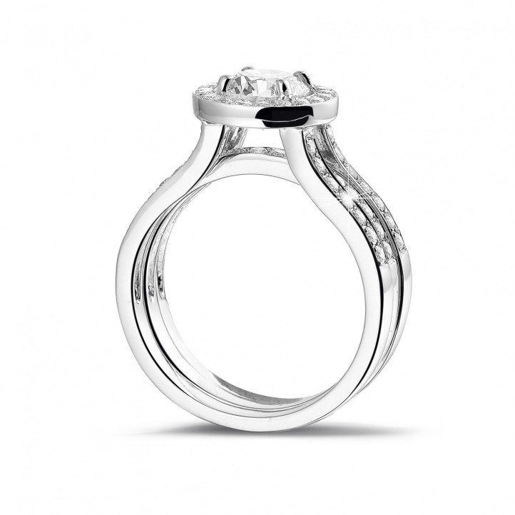 1.00 quilates anillo solitario diamante de platino con diamantes en los lados
