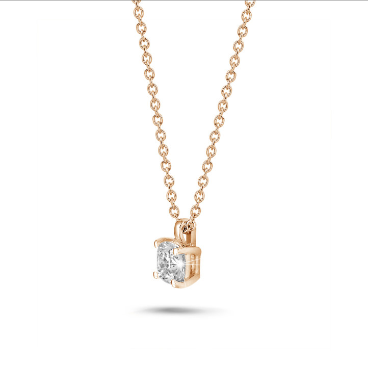 1.00 quilates colgante solitario diamante talla cojín en oro rojo