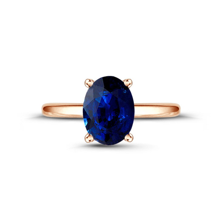 Anillo en oro rojo con zafiro ovalado