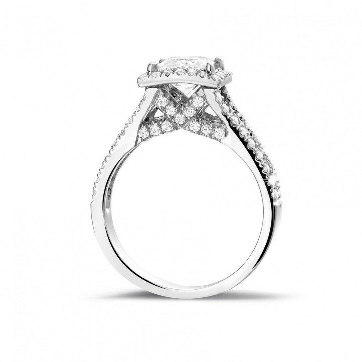 1.20 quilates anillo solitario en platino con diamante talla princesa y diamantes laterales