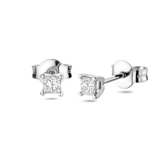 Novedades - Pendientes solitarios de 0,30 quilates con diamantes talla princesa en oro blanco