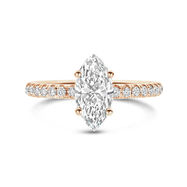1.00 qt anillo solitario en oro rojo con diamante en forma de marquesa y halo oculto